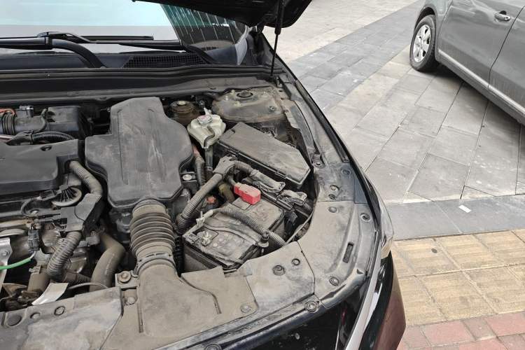 Used Honda Inspire 2022 Xing·Hybrid 2.0L Pure Edition Engine Bay Left