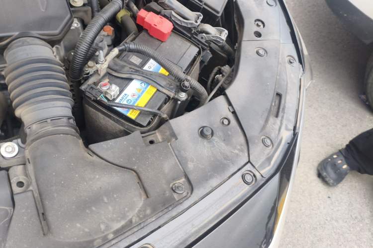 Used Honda Inspire 2022 Xing·Hybrid 2.0L Pure Edition Engine Bay Left