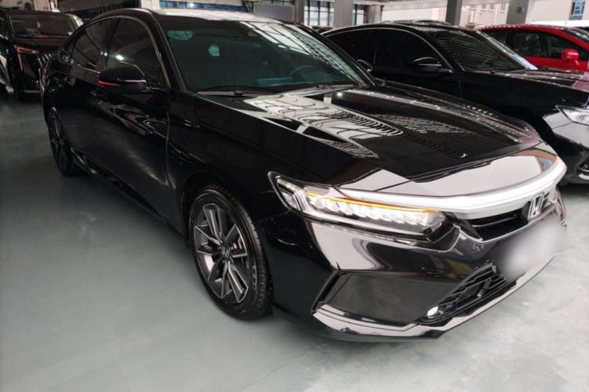 Used Honda Inspire 2022 260TURBO Elegant Edition Front Right 45 Deg