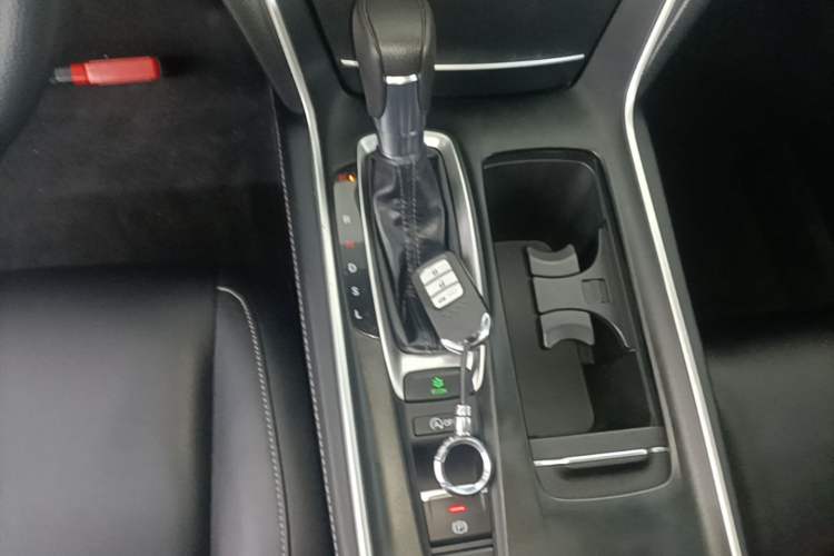 Used Honda Inspire 2022 260TURBO Elegant Edition Gear Lever