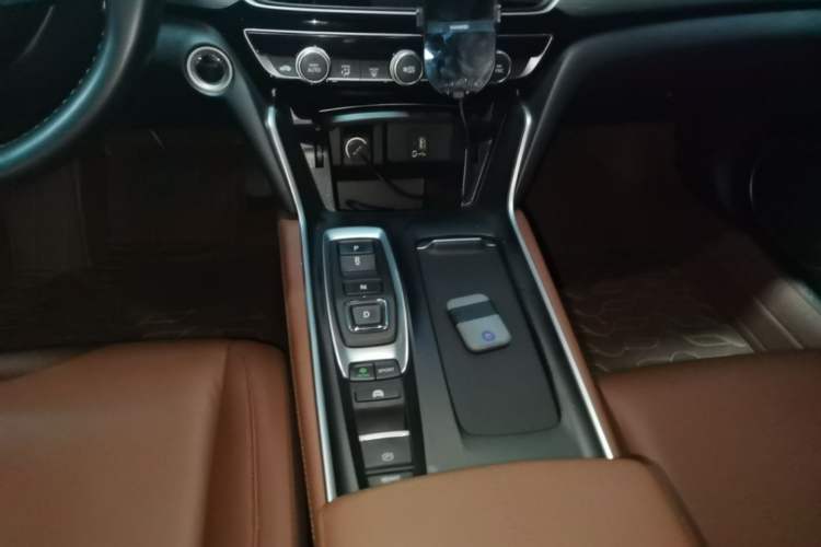Used Honda Inspire 2022 Lingpai Hybrid 2.0L Pure Elegant Edition Gear Lever