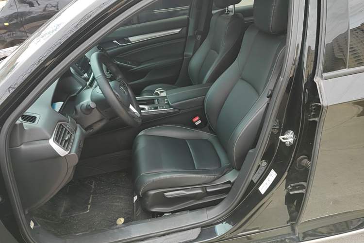 Used Honda Inspire 2022 260TURBO Elegant Edition Left Front Seat