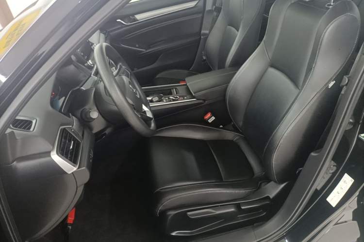 Used Honda Inspire 2022 260TURBO Elegant Edition Left Front Seat