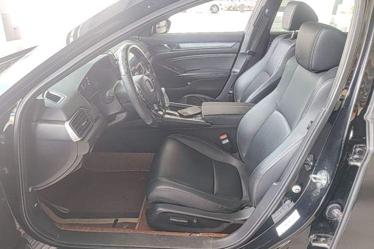 Used Honda Inspire 2022 260TURBO Elegant Edition Left Front Seat