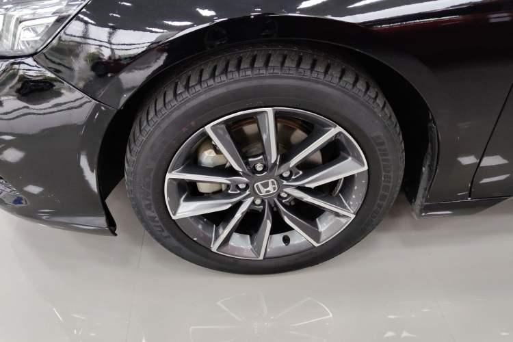 Used Honda Inspire 2022 260TURBO Elegant Edition Left Front Wheel Hub
