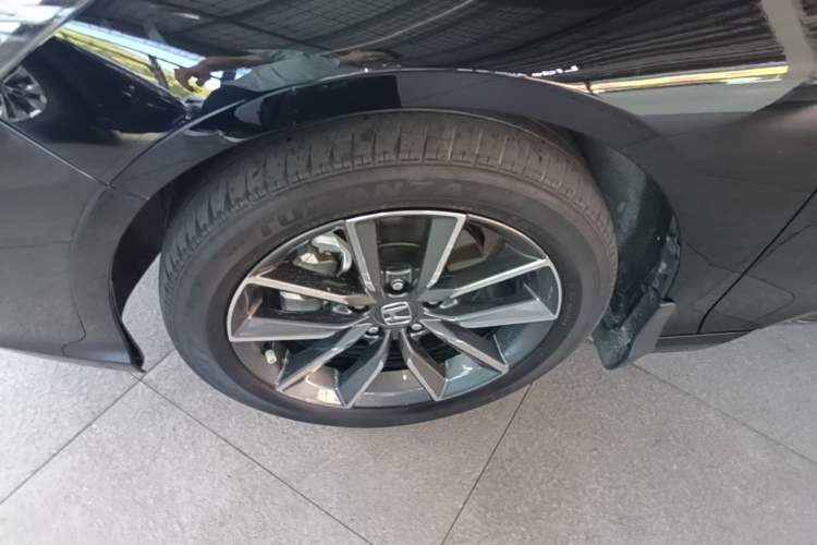 Used Honda Inspire 2022 260TURBO Elegant Edition Left Front Wheel Hub