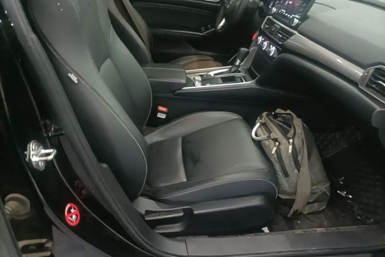 Used Honda Inspire 2022 260TURBO Elegant Edition Right Front Seat