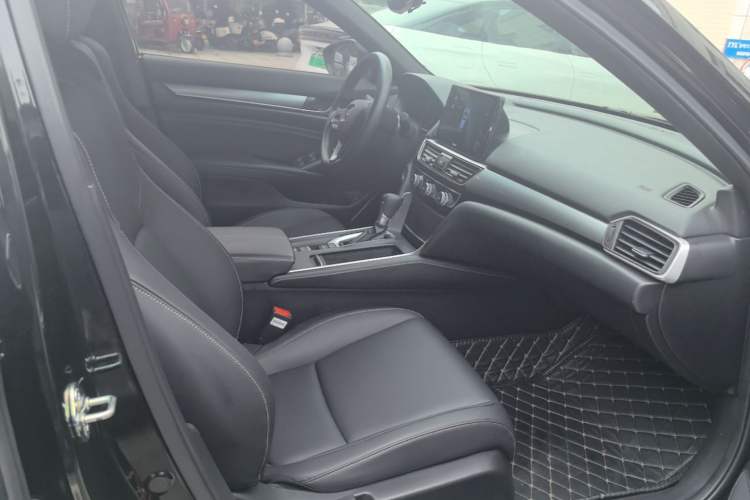 Used Honda Inspire 2022 260TURBO Elegant Edition Right Front Seat