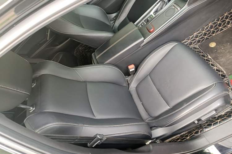 Used Honda Inspire 2022 260TURBO Elegant Edition Right Front Seat