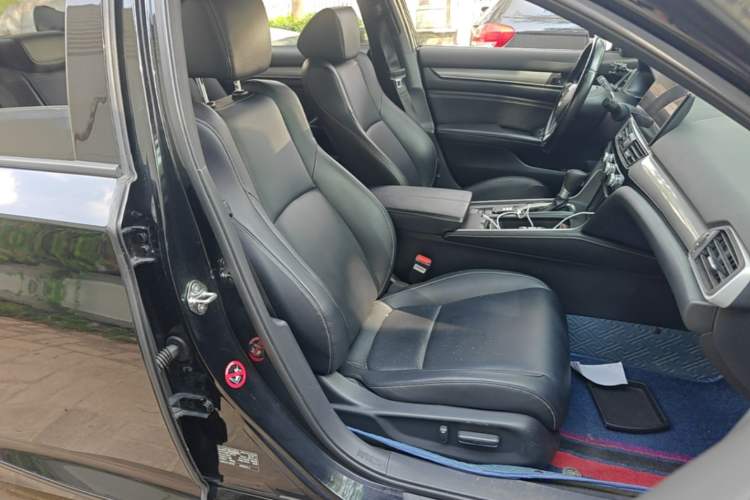 Used Honda Inspire 2022 260TURBO Elegant Edition Right Front Seat