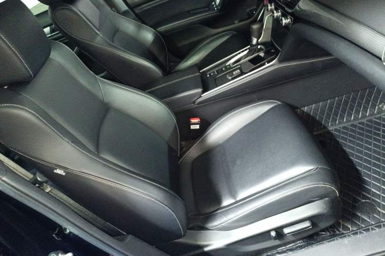 Used Honda Inspire 2022 260TURBO Elegant Edition Right Front Seat