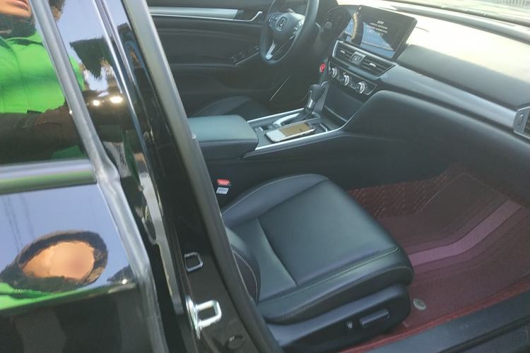 Used Honda Inspire 2022 260TURBO Elegant Edition Right Front Seat