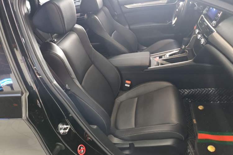 Used Honda Inspire 2022 260TURBO Elegant Edition Right Front Seat