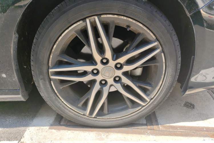 Used Honda Inspire 2022 260TURBO Jingyue Version Right Front Wheel Hub
