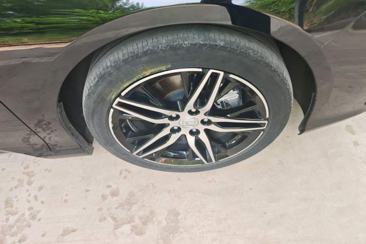 Used Honda Inspire 2022 Xing·Hybrid 2.0L Pure Edition Right Front Wheel Hub