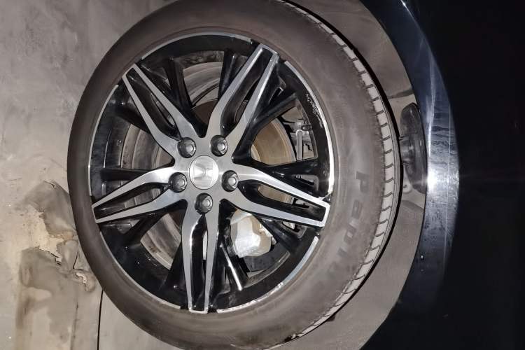 Used Honda Inspire 2022 260TURBO Jingyue Version Right Front Wheel Hub