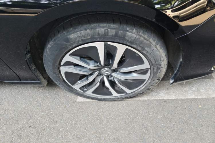 Used Honda Inspire 2022 Lingpai Hybrid 2.0L Pure Elegant Edition Right Front Wheel Hub