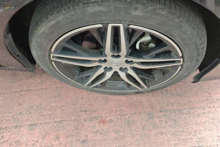Used Honda Inspire 2022 260TURBO Jingyue Version Right Front Wheel Hub