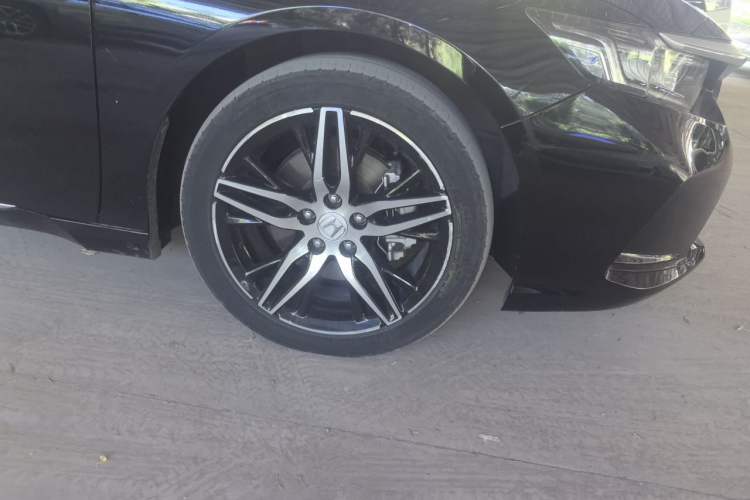 Used Honda Inspire 2022 Xing·Hybrid 2.0L Pure Edition Right Front Wheel Hub