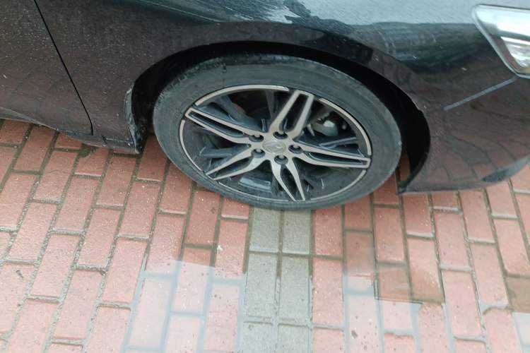 Used Honda Inspire 2022 260TURBO Jingyue Version Right Front Wheel Hub