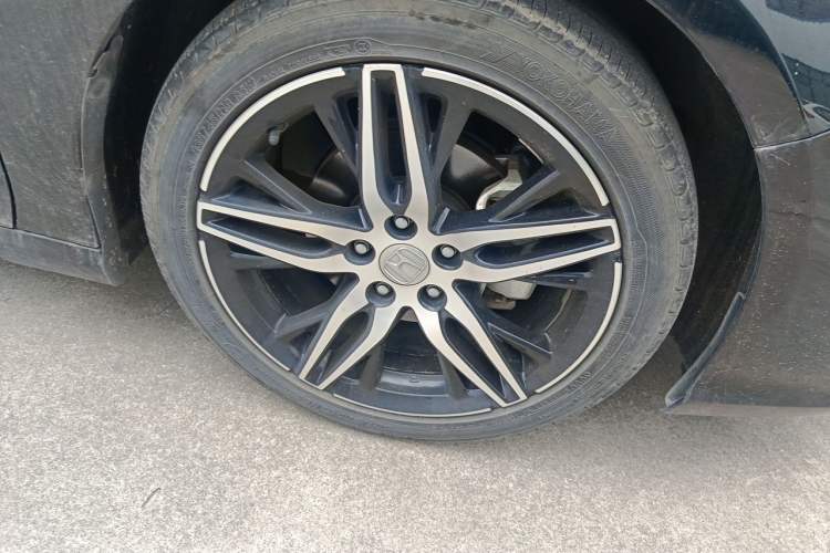 Used Honda Inspire 2022 260TURBO Jingyue Version Right Front Wheel Hub