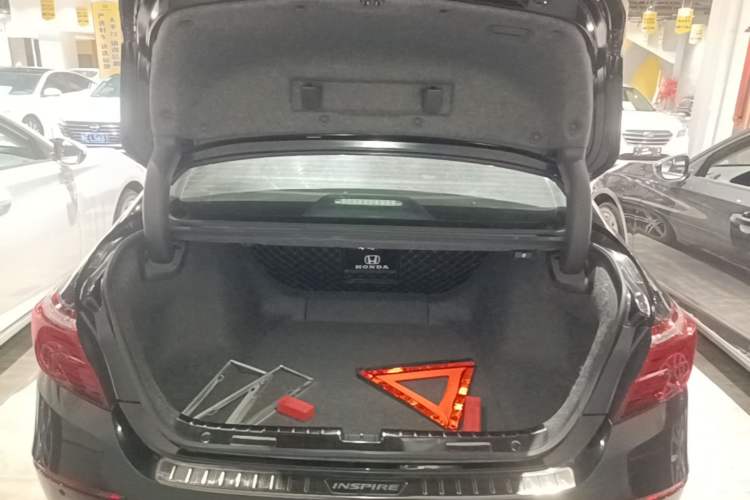 Used Honda Inspire 2022 260TURBO Jingyue Version Trunk