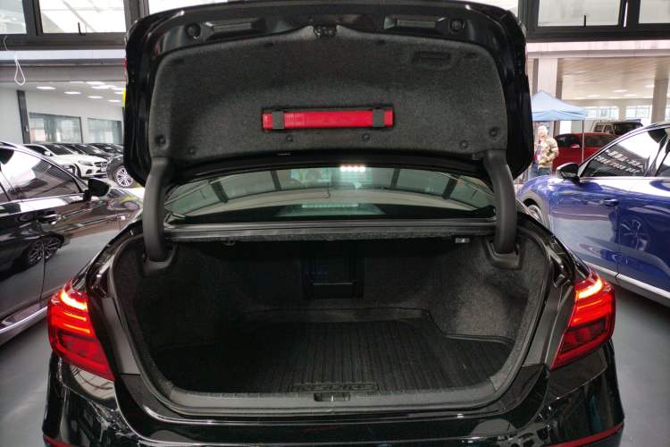 Used Honda Inspire 2022 260TURBO Elegant Edition Trunk