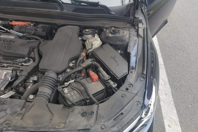 Used Honda Inspire 2022 Xing·Hybrid 2.0L Pure Edition Engine Bay Left