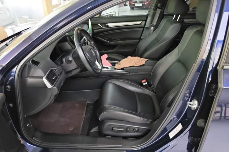 Used Honda Inspire 2022 260TURBO Elegant Edition Left Front Seat