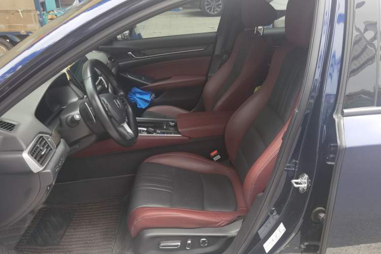 Used Honda Inspire 2022 Xing·Hybrid 2.0L Pure Edition Left Front Seat