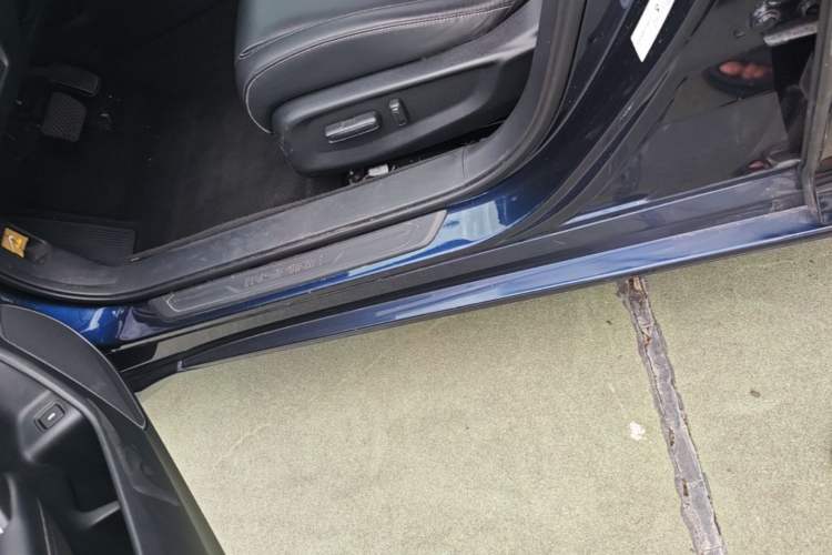 Used Honda Inspire 2022 260TURBO Elegant Edition Left Side Sill