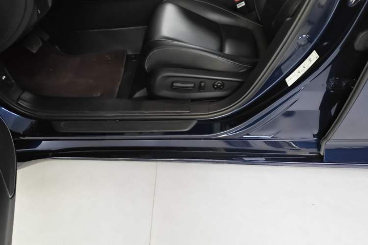 Used Honda Inspire 2022 260TURBO Elegant Edition Left Side Sill