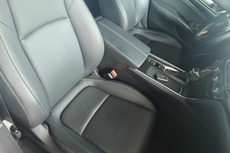 Used Honda Inspire 2022 260TURBO Elegant Edition Right Front Seat