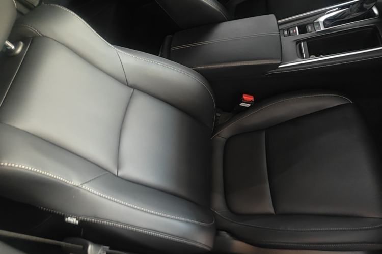Used Honda Inspire 2022 260TURBO Elegant Edition Right Front Seat