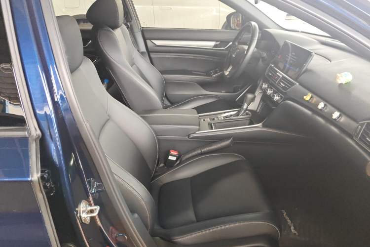 Used Honda Inspire 2022 260TURBO Elegant Edition Right Front Seat