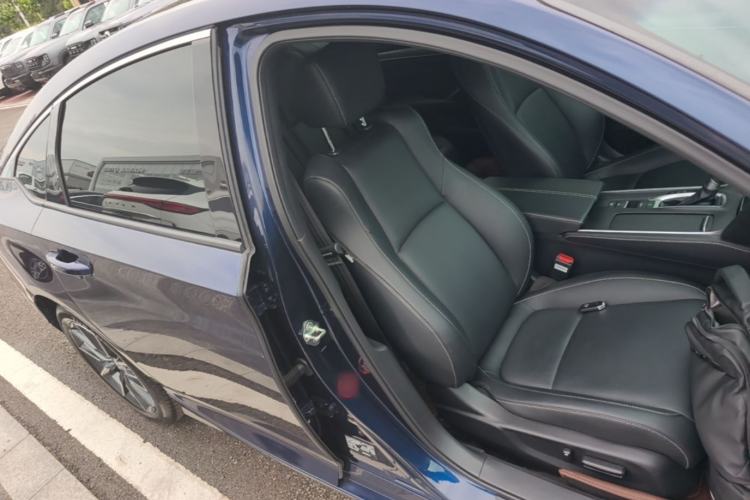 Used Honda Inspire 2022 260TURBO Elegant Edition Right Front Seat