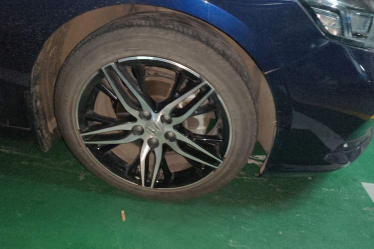 Used Honda Inspire 2022 260TURBO Jingyue Version Right Front Wheel Hub