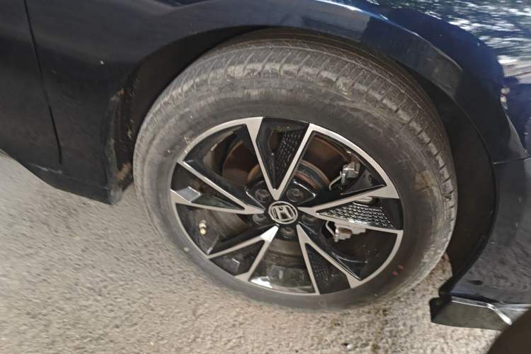 Used Honda Inspire 2022 Lingpai Hybrid 2.0L Pure Elegant Edition Right Front Wheel Hub