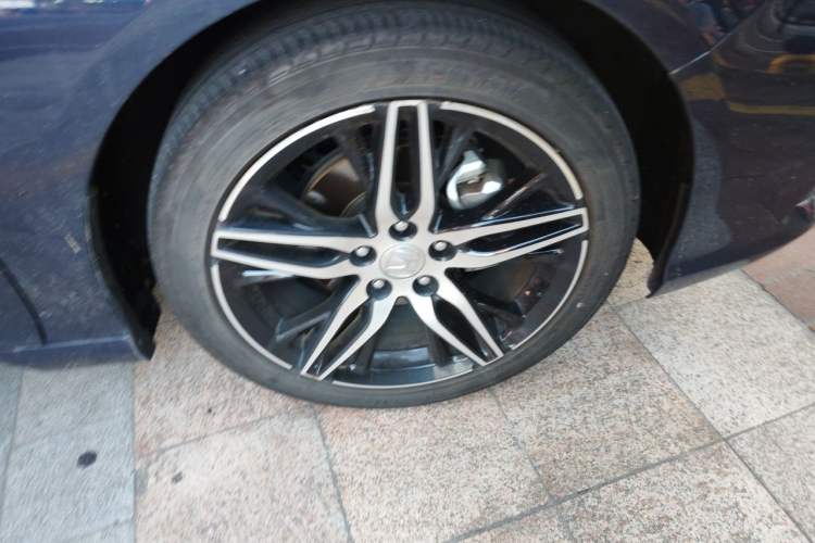 Used Honda Inspire 2022 260TURBO Jingyue Version Right Front Wheel Hub