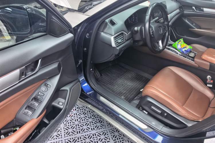 Used Honda Inspire 2022 Lingpai Hybrid 2.0L Pure Elegant Edition Driver Seat