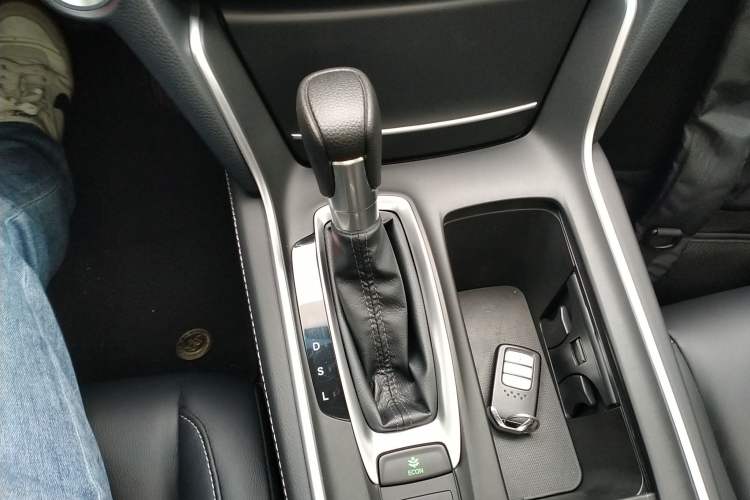 Used Honda Inspire 2022 260TURBO Elegant Edition Gear Lever