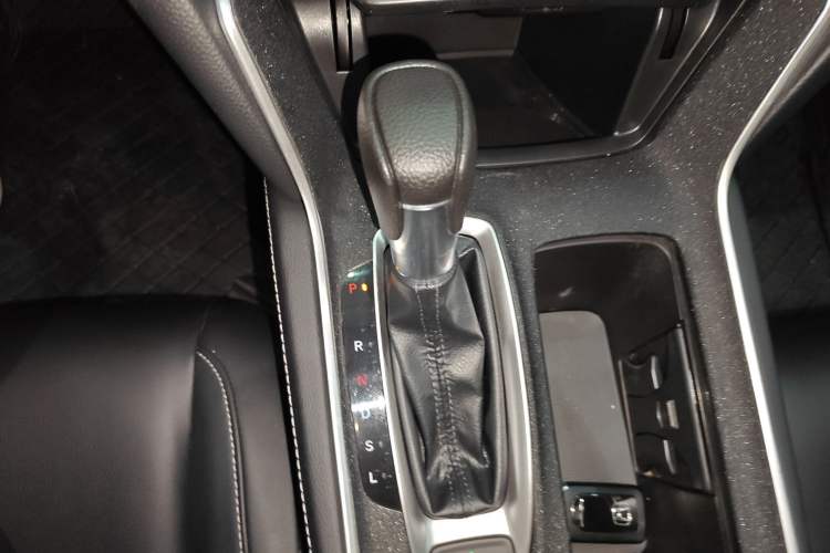Used Honda Inspire 2022 260TURBO Elegant Edition Gear Lever