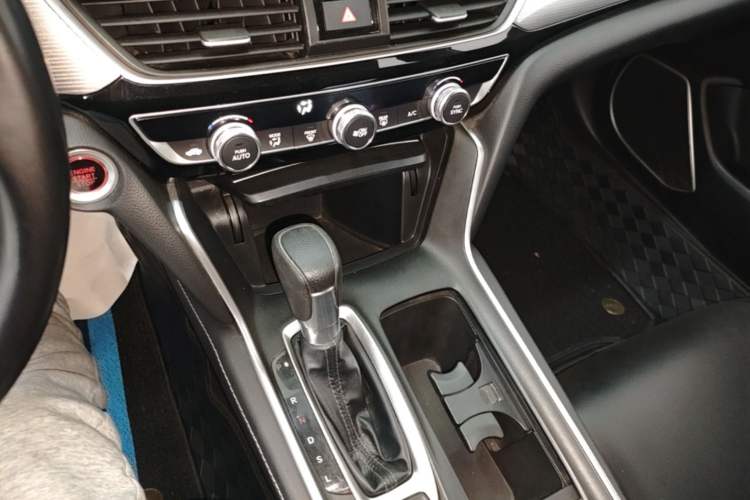 Used Honda Inspire 2022 260TURBO Elegant Edition Gear Lever