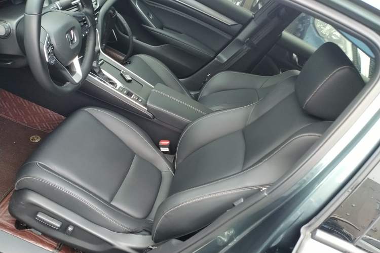 Used Honda Inspire 2022 260TURBO Elegant Edition Left Front Seat
