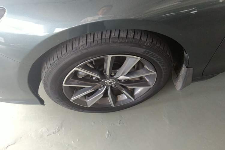 Used Honda Inspire 2022 260TURBO Elegant Edition Left Front Wheel Hub