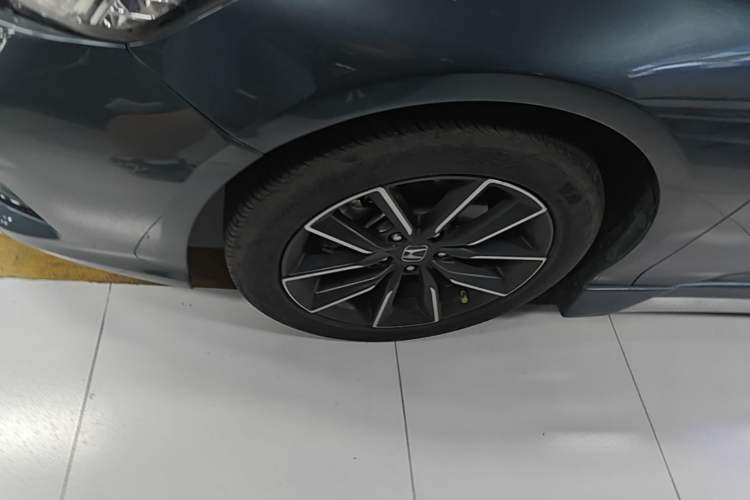 Used Honda Inspire 2022 260TURBO Elegant Edition Left Front Wheel Hub