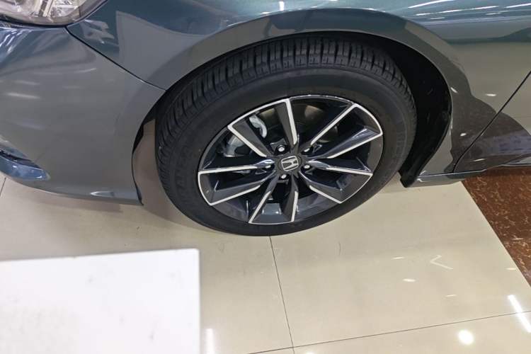 Used Honda Inspire 2022 260TURBO Elegant Edition Left Front Wheel Hub