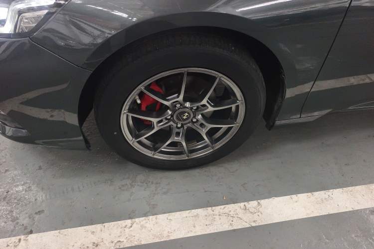 Used Honda Inspire 2022 260TURBO Elegant Edition Left Front Wheel Hub