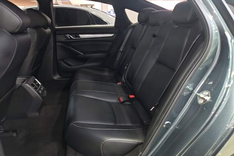 Used Honda Inspire 2022 260TURBO Elegant Edition Left Rear Seat