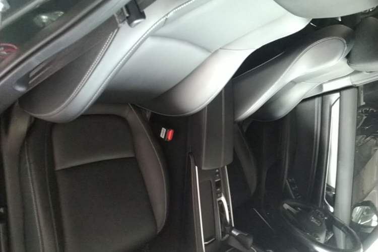 Used Honda Inspire 2022 260TURBO Elegant Edition Right Front Seat